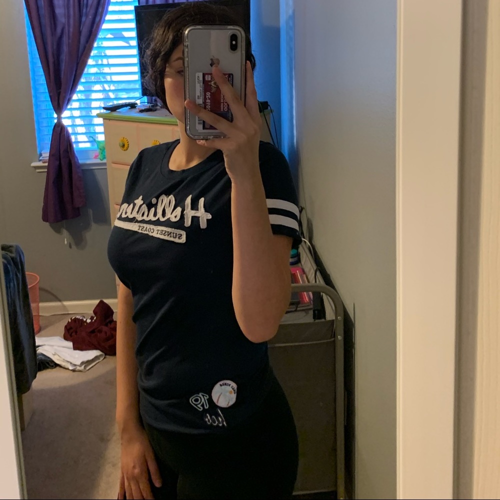 Hollister Tee